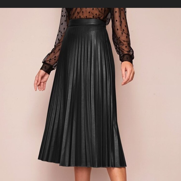 Dresses & Skirts - Leather skirt